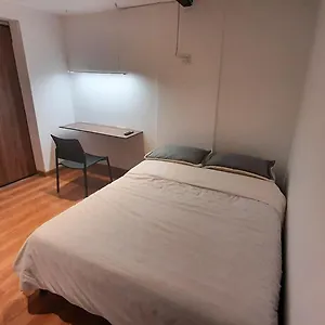  Apartamento Amoblados Galerias Colombia